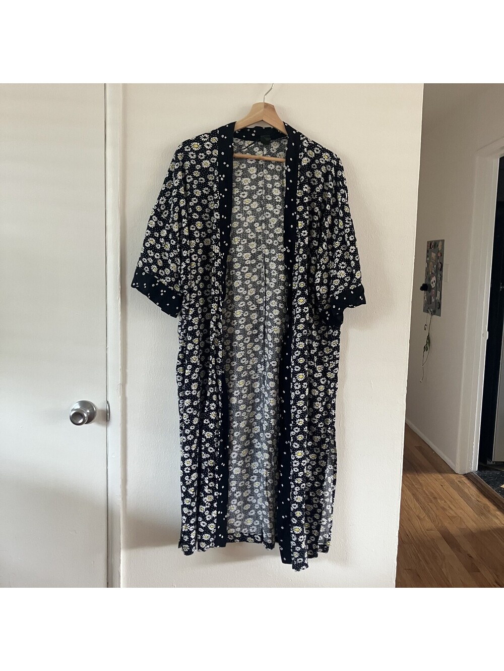 Whimsigoth Flowy Kimono Style Robe Floral Daisy Festival Western Indie Sleaze
